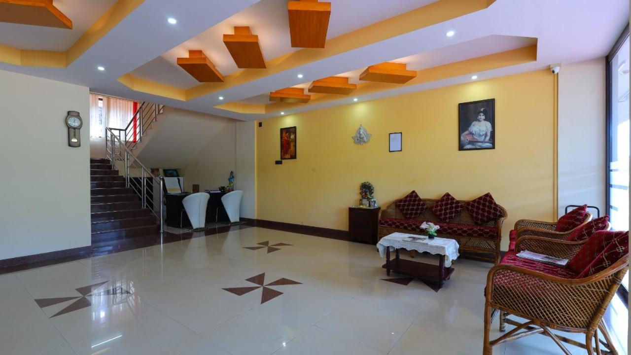 Wadakkanchery Kukuresidency酒店 外观 照片