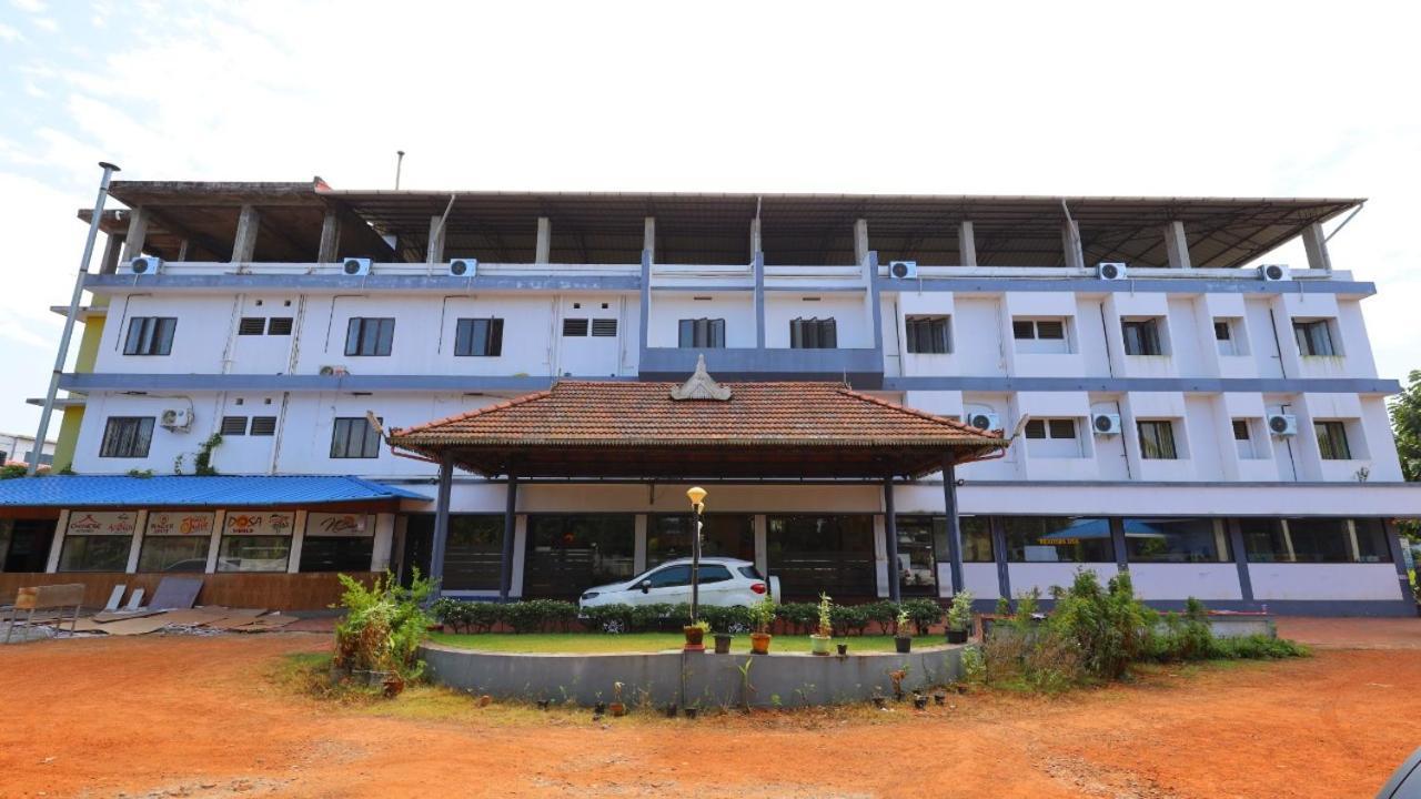 Wadakkanchery Kukuresidency酒店 外观 照片