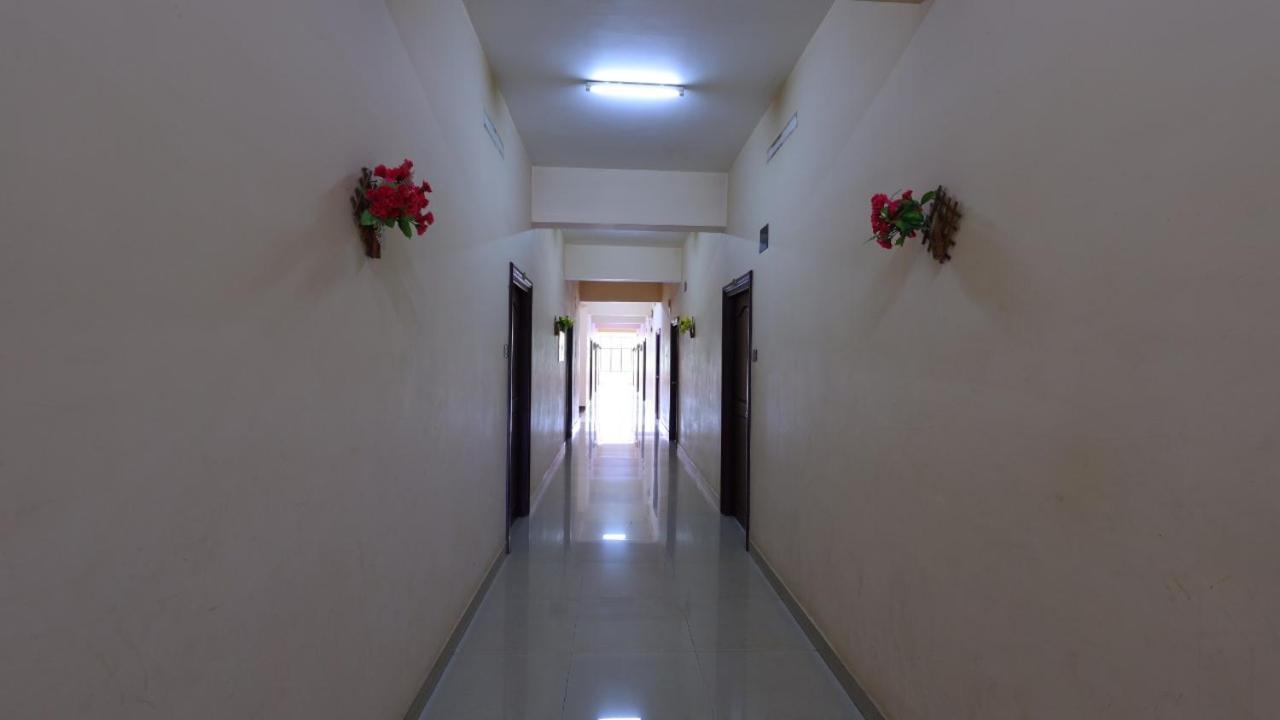 Wadakkanchery Kukuresidency酒店 外观 照片